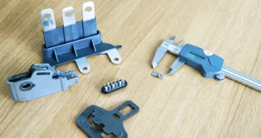 Verschiedene Feinblechteile bei Hermann Blechtechnik